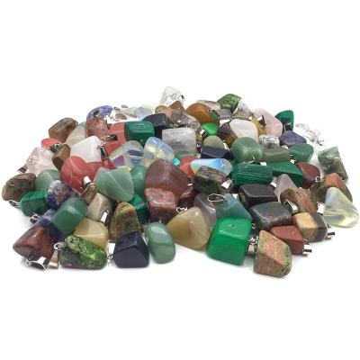 China Irregular Stone Charms Pendants, Natural Mixed Healing Stone Bead Crystal Stone Pendants Quartz Charms for Necklace for sale