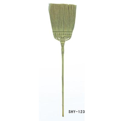 China Outdoor Garden Straw Broom Corn Broom Angle Yard Sweeping Broom for sale