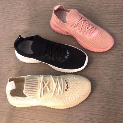 China 2021 Fashion Trend Fashion Sports Women Breathable Casual Ladies Sneaker Knitted Lace Up Running Shoes for sale