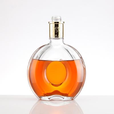 China 700ML High Quality Recyclable Round Wine Liquor Glass Whiskey Bottle Eco - Friendly for sale