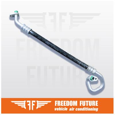 Chine Pipe de décharge de courant alternatif pour voiture 9677930480 Pour 04-09 1.8L 2.0L Citroën C4 C5 Peugeot 307 407 à vendre