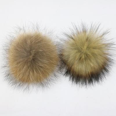 China Raccoon Accessory Snap Natural 13cm Fluffy European Fur Pom Poms On Pom For Hat Ball Rainbow Pom Poms for sale