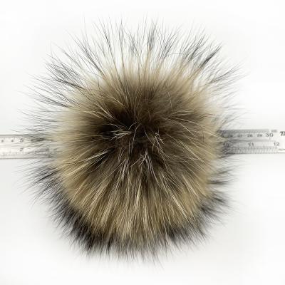 China Soft Hand Feeling Factory Hot Selling Raccoon Head Chain Fur Pom Poms Pompom For Hat 15cm for sale