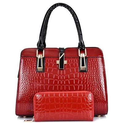 China PU Women Bag 2021 Classic New Fashion Classic Embossed Crocodile Pattern One Shoulder Diagonal Span Cover Mother Two-Piece Bag for sale