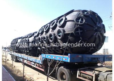 China Inflatable Yokohama Pneumatic Fender Yokohama Bumpers Chain Tyre Net Covered for sale