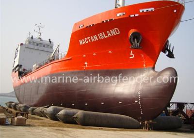 Chine bateaux de lancement le caoutchouc naturel d'airbag en caoutchouc marin de 1.5m x de 15m et matériel de corde de pneu à vendre