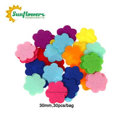 China Festival Decoration 30pcs Per Bag 1mm Thickness 30mm Assorted Color Craft Felt Flowers For Arts And Crafts Projects for sale