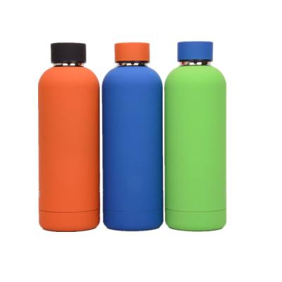 China Sustainable Travel 17/25oz Vacuum Milk Sports Water Bottle Double Wall Insulated 18/8 Stainless Steel Water Bottle for sale