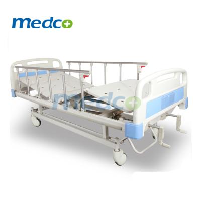 China Cheap Hot Sale Hospital Furniture Manual Bed Two Functions M201 Functions 2 Functions Manual Hospital Bed for sale