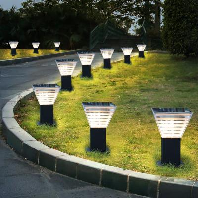 China LANDSCAPE Gate Light 5W Solar Outdoor Solar Powered Lawn Lamp Villa Landscape Pillar Post LED Garden Light for sale