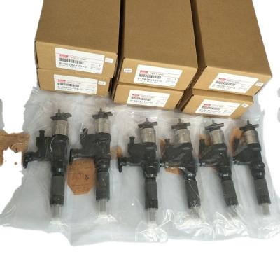 China Garment Shops Excavator Fuel Injector For ZAX240-3 8982843930 6HK1 8-97329703-0 for sale