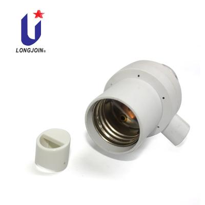 China Screw CE Listed Thread E26 / E27 Brass Lamp Holder Switch for sale