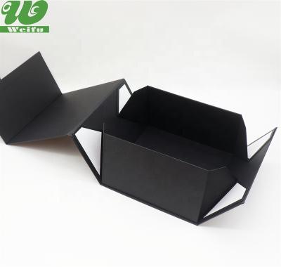 China Matt Black Luxury Recyclable Flap Lid Packaging Large Cardboard Magnetic Gift Boxes Custom Closing Magnetic Gift Boxes With Magnetic Lid for sale