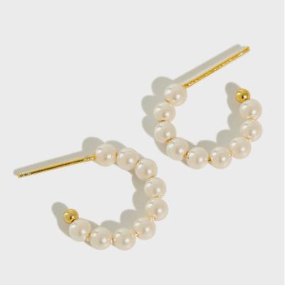 China Environmental Friendly Fine Jewelry C Shaped 925 Sterling Silver 18k Real Gold Plated Small Baroque Freshwater Pearl Beaded Stud Earrings For Women for sale