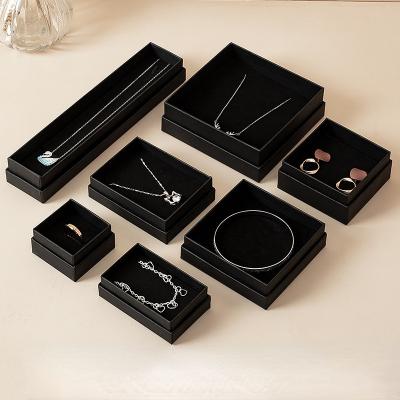 China Wholesale Environmentally Friendly Exquisite Necklace Storage Box Exquisite Wholesale Gift Case Black Packaging Paper Cardboard Jewelry Box for sale