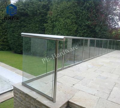 China Outdoor aluminum low glass terrace and deck channel glass balustrade u glass balustrade for sale