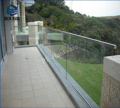 China Modern Outdoor Aluminum Veranda Glass Balustrade Glass Railing for sale