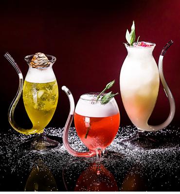 China High Quality 190ml/300ml/340ml Personality Borosilicate Glass Vampire Cocktail Wine Glass With Unique Straw Christmas Cups for sale