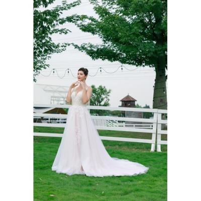 China 2022 V Neckline Plus Size LW4246 And Wedding Dresses V And A Line With Lace Applique Chapel Train Sleeveless Wedding Dresses for sale