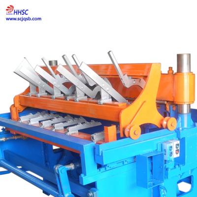 China Lightweight Welding Equipment Welding Mesh Machine Fence Panel Machine Fence Machine for sale