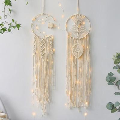 China Hand-Woven Creative Moon and Owl Dream Catcher for sale