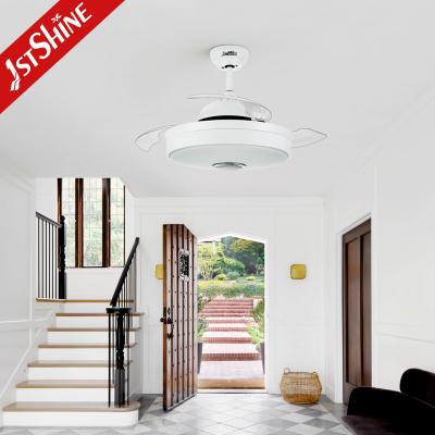 China Smart 5 Speeds Retractable Ceiling Fan Light With Time Settings for sale