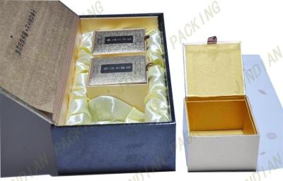 China Caja del té de la cartulina de la forma del libro con el logotipo de la hoja de oro para el embalaje del regalo en venta