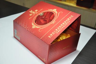 Cina contenitore stampato di vino del cartone della carta patinata 157gsm per il regalo che imballa con la schiuma di stirolo in vendita