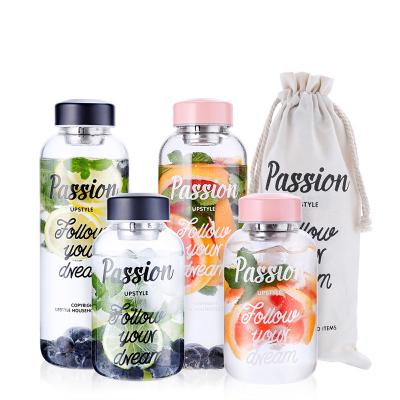 China 1 Liter Fruit Infuser Water Bottle Bpa Big Coffee Cup Passion Fruit Classic Wide Mouth Viable Glass Vase Leak Proof Lid With Sleeve for sale