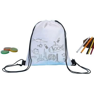 China Recyclable Kids DIY Colors Doodling PP Nonwoven Silk Printing Sewing Drawstring Bag With 6colors Watercolor Pens for sale