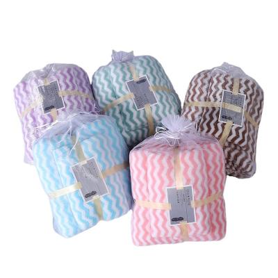 China Hot Sale Hypoallergenic Gift Set Microfiber Bath Towel Set 35*75cm 70*140cm Shower Towel for sale