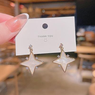 China 2021 Trendy Shiny Women's Simple Jewelry Unusual Hanging Earrings Drop Shipping New Classic Diamond Star Shape Dangle Drop Earrings for sale