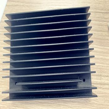 China 6063 T6 Extruded Aluminum Enclosures Heatsink Black Anodizing CNC Machining for sale