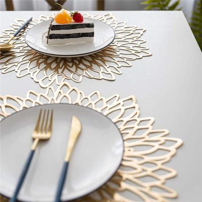 China PVC Place Mat Frondula Geometric Pattern PP Fashion Viable Hot Stamping Golden Table Mat Kitchen Accessories for sale