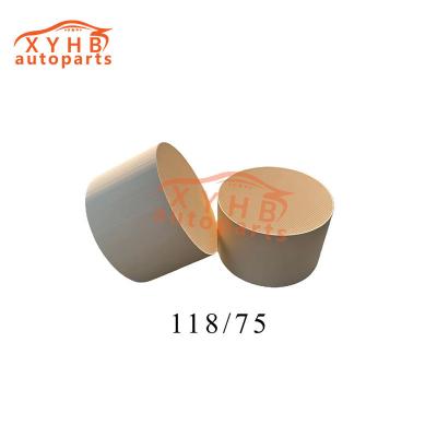 Cina Carrier ceramico anisotropico di alta qualità elemento di filtro catalitico trilaterale Euro 1-5 Modello 118 X 75 in vendita