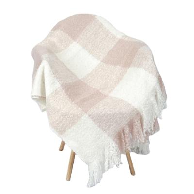 China Disposable 100% acrylic mohair like super soft woven blanket with tassels and check pattern for sale