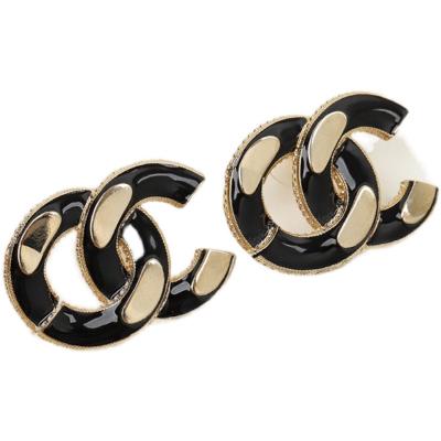 China Hotsale New Trendy Black Gold Plated Simple Advanced Sense Luxury Jewelry For Women 2021 Fashion Personality Metal Style Stud Earrings for sale