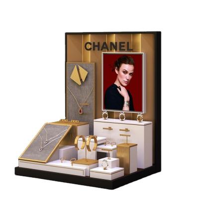 China Custom Luxury Bracelet Ring Storage Rack Display Sets Plexiglass Jewelry Display Set Jewelry Necklace for sale