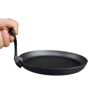 China Durable Round Shape Pre-Seasoned Cast Iron Steak Plate Sizzle Griddle Pan With Wooden Tray And Iron Fork for sale