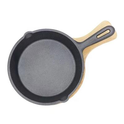 China Durable 16CM Cast Iron Skillet With Long Handle Nonstick Frying Pan for sale