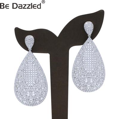 China 2021 New Trendy Stunned Jewelry Statement Jewelry Vintage Dangle Bridal Cubic Zirconia Long Drop Stud Earrings For Wedding for sale