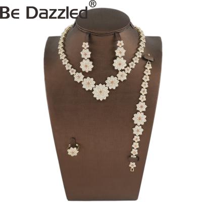 China FASHIONABLE GoldColor Luxury Flower Jewelry Set Stunned Nigerian Women Wedding Cubic Zircon Necklace Earrings Saudi Arabia Bridal Accessory for sale