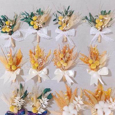 China Popular High Quality Wholesale Romantic Flowers Fern Leaf Mini Bouquet Flower Corsage Wedding Decoration Dried Preserved 2022 Most By DIY for sale