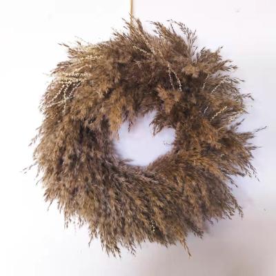 China Slulaoo wholesale natural touch pampas secas weave real dry flower decoration garland for wedding for sale