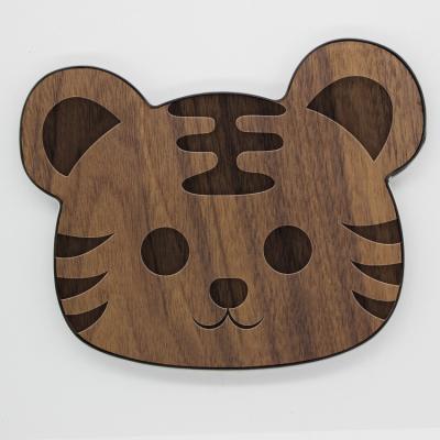 China 2019 new cartoon mobile phone pattern mobile phone wooden wireless charger station cute wireless charging station custom logo for sale