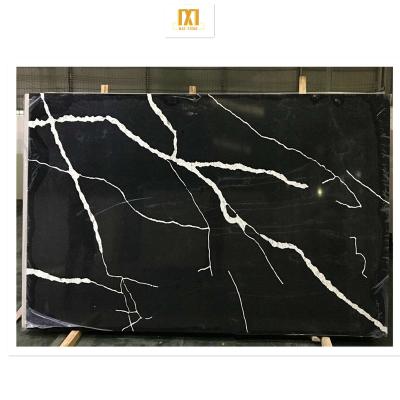 China High Resistant Fishbelly black Artificial Quartz Stone High Quality Big Slab for Villa Hotel Apartment Quartz Stone Kitchen Countertops tray for sale