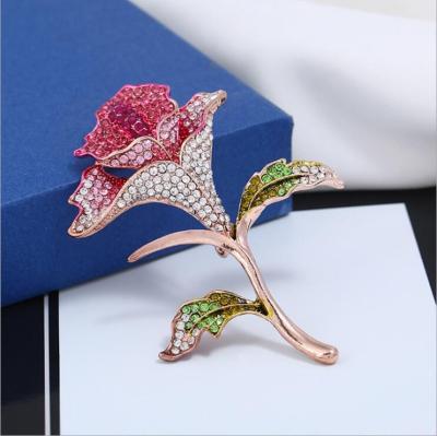 China Luxurious Crystal Flower Brooch Rhinestone Brooches New Arrival Colored Crystal five different colors Rose Brooches for sale