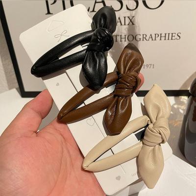 China Vintage French Hairpins Fast Delivery Leather Style Hairpin Black White Brown Bow Hairpin As Women Fashion Hair Side Clip for sale