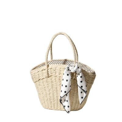 China Handmade Moroccan French Market Fashion Bestin Basket Handle Flat Raffia Straw Bag Long Beach Bag Natural Flat Raffia Straw Bag for sale