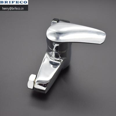 China custom chrome plated zinc casting hot cold water bathroom faucet faucet 004 for sale